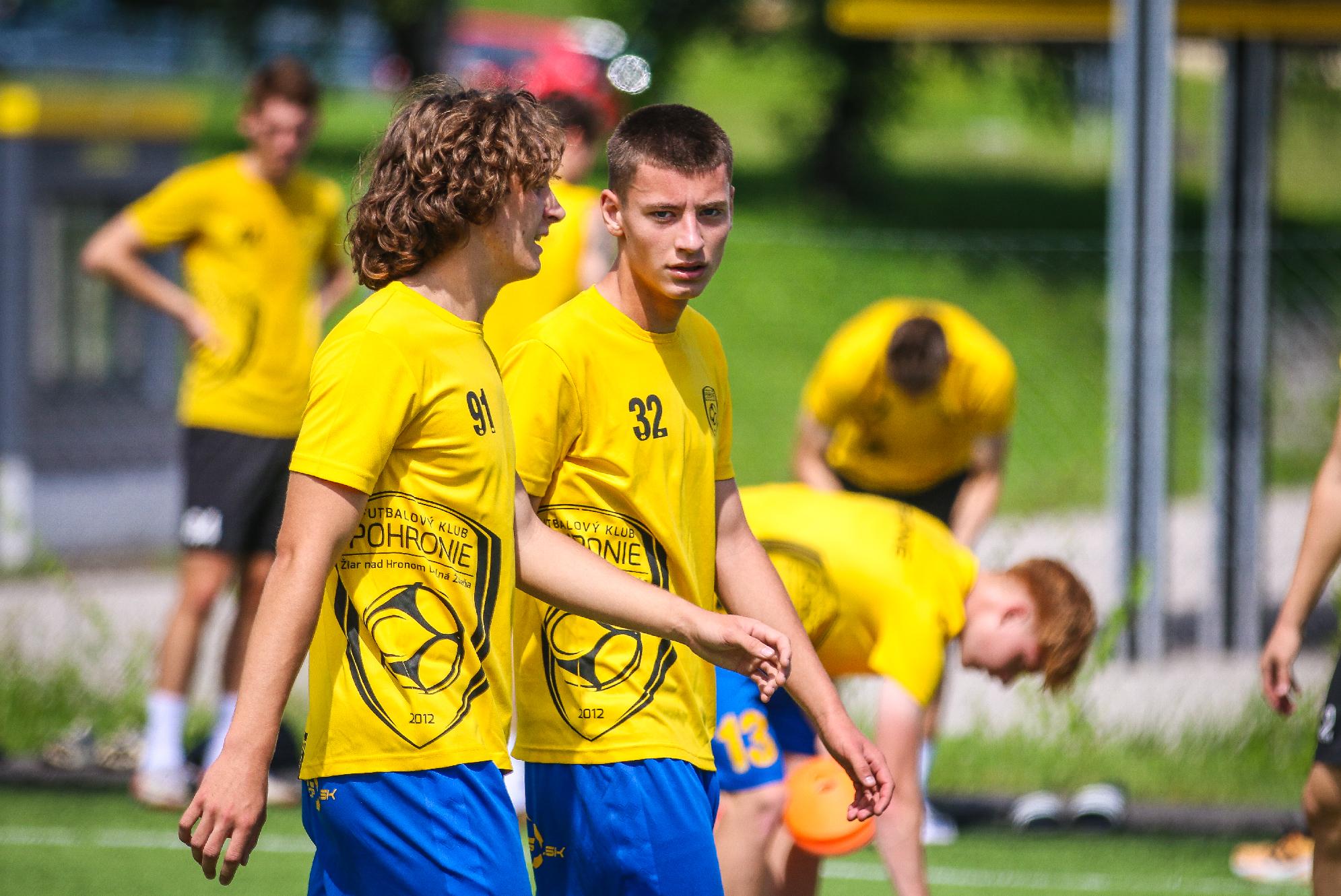 Klubový projekt dáva príležitosť mladým hráčom, presadiť sa v mužskom futbale